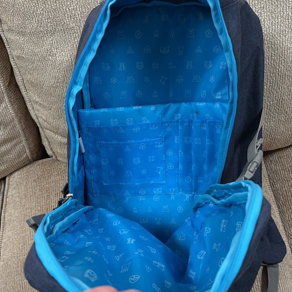 Salesforce Dreamforce backpack - Picture 5 of 6